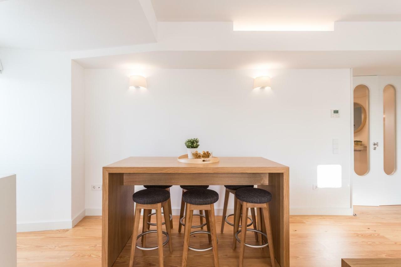 Flh Chiado Bright Apartment Lisbon Luaran gambar