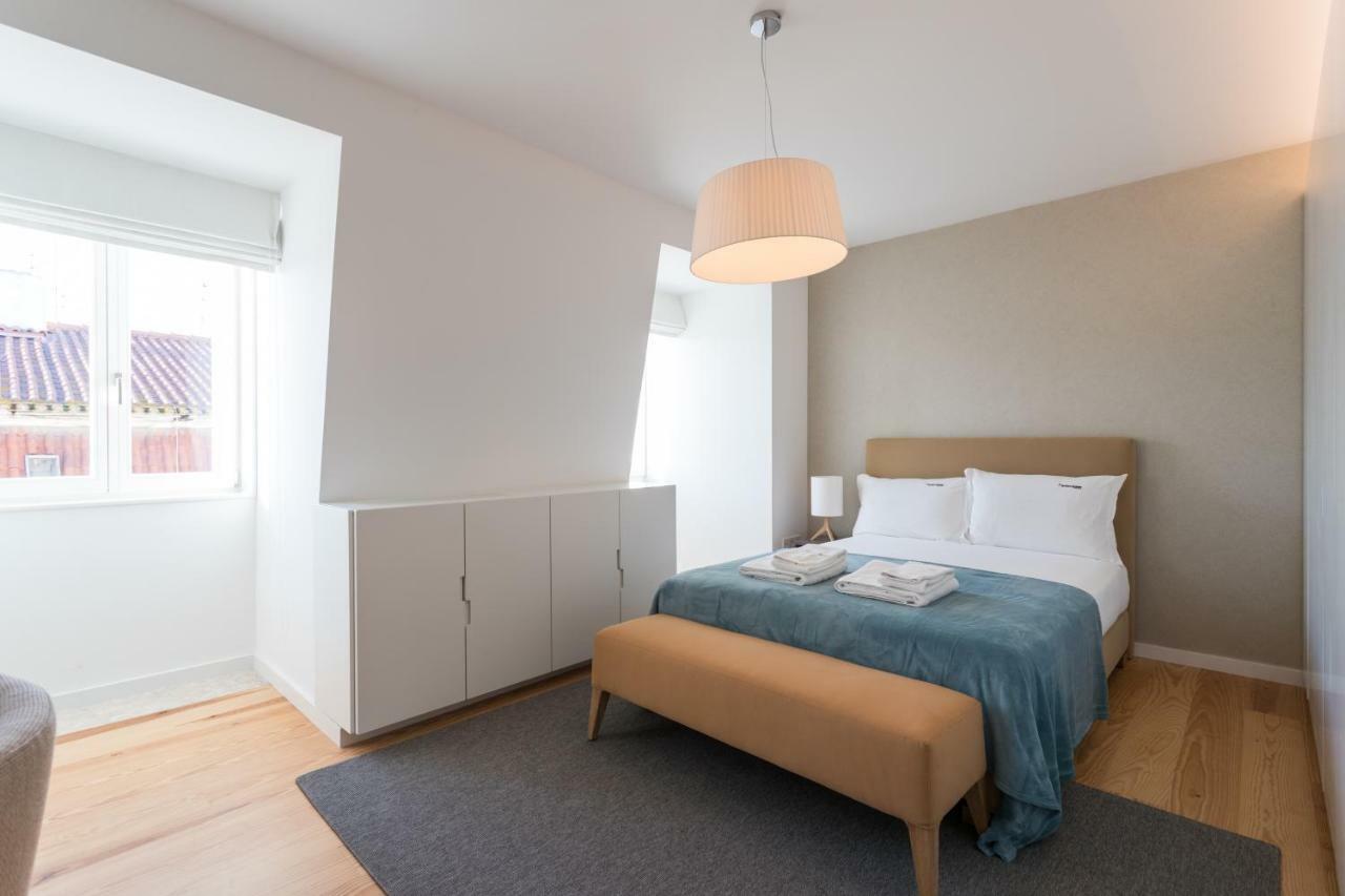 Flh Chiado Bright Apartment Lisbon Luaran gambar
